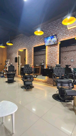 nbhth-aan-mmol-mstthmr-fy-salon-hlak-lh-mblgh-shhry-thabt-big-0