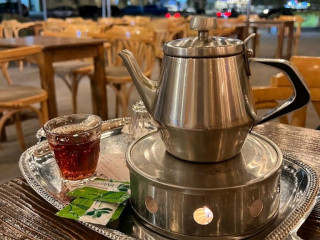 مطلوب شريك لمحل شاي